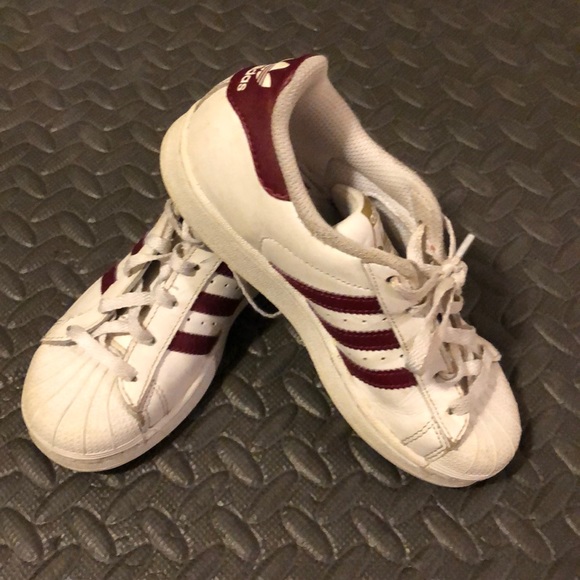 GIRLS ADIDAS SNEAKERS - Picture 2 of 6